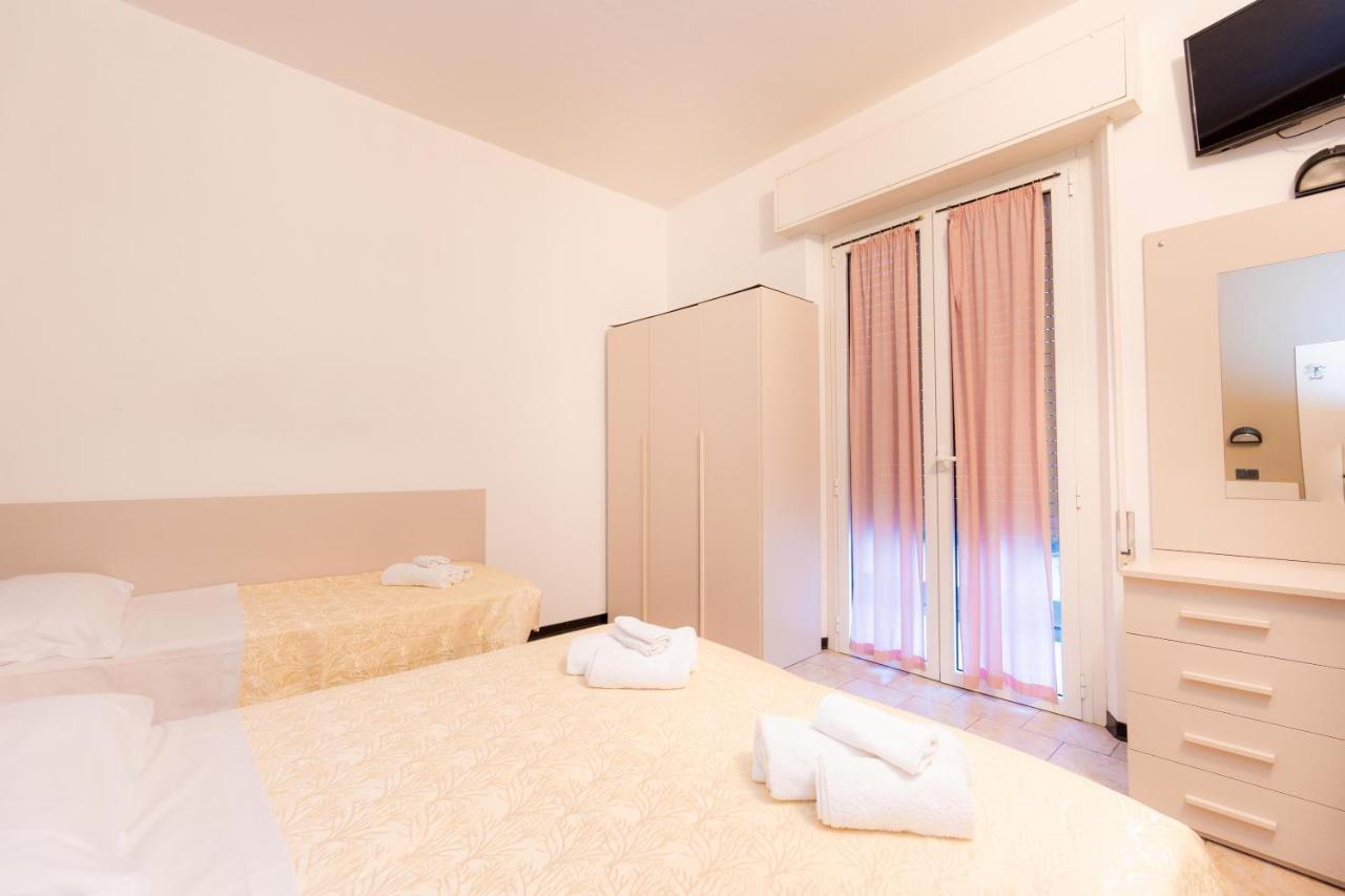 Hotel Galileo Rimini Exteriör bild