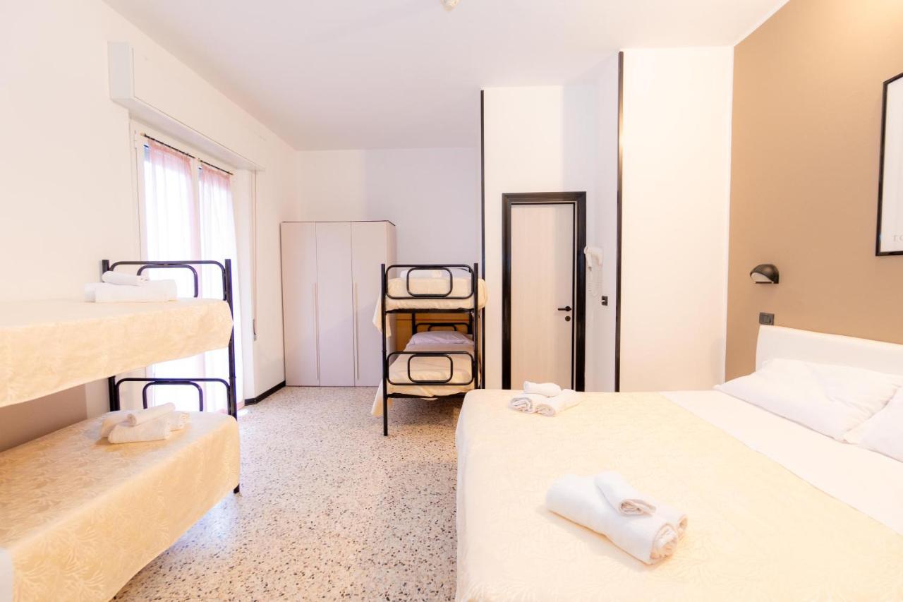 Hotel Galileo Rimini Exteriör bild